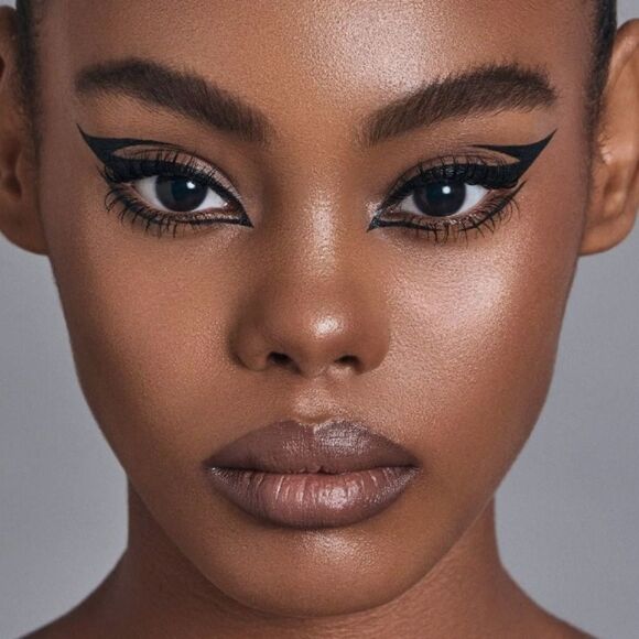 Natasha Denona Macro BladeLiquod Liner - Picture 7 of 10